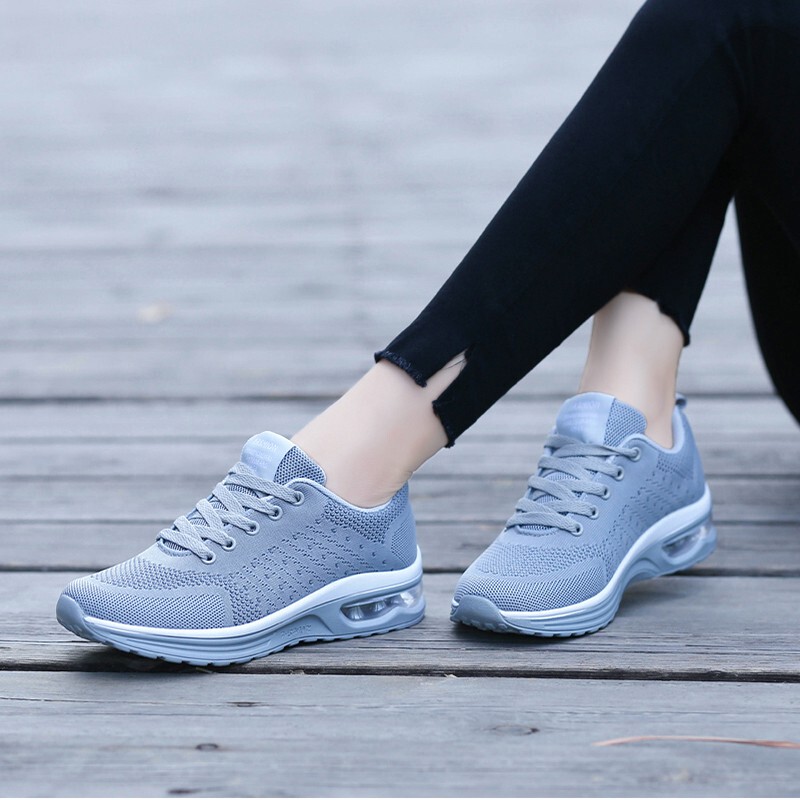 New Spring and Autumn Sports Shoes for Men and Women, Couple Models, Running Shoes, Lightweight Mesh Air-Cushion Casual Shoes, Large Size Shoes