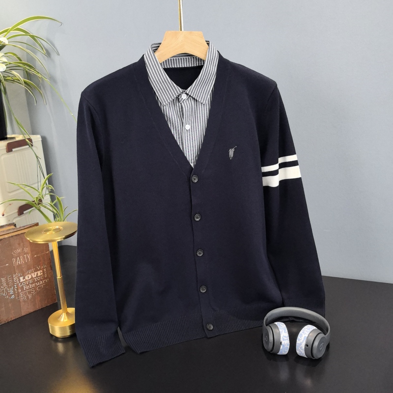 Polowalk Men's Fake Two-Piece Knitted Cardigan Autum New Design Stripesd V-Neck Sweater Jacket 30551 Polowalk Men's Fake Two-Piece Knitted Cardigan Autum New Design Stripesd V-Neck Sweater Jacket 30551