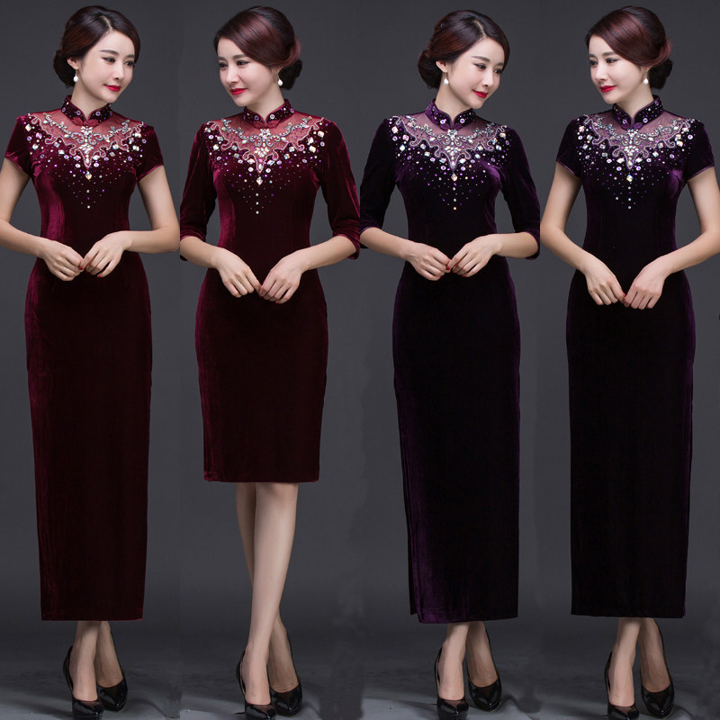 Red Cheongsam large size short sleeve fat mm Wedding banquet mother dress Xi mother-in-law engagement summer performance dress