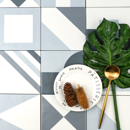 Марокканская матовая глазурь на стенах