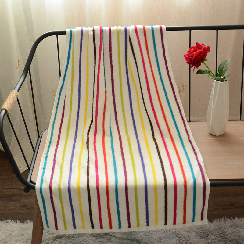 Foreign trade tail single bath towel pure cotton water absorbent soft jacquard untwisted yarn 120 * 60cm thickened male and female bath