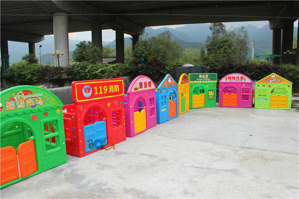 Kindergarten doll's house, plastic doll's house, naughty castle play house, play house wine toys, play house