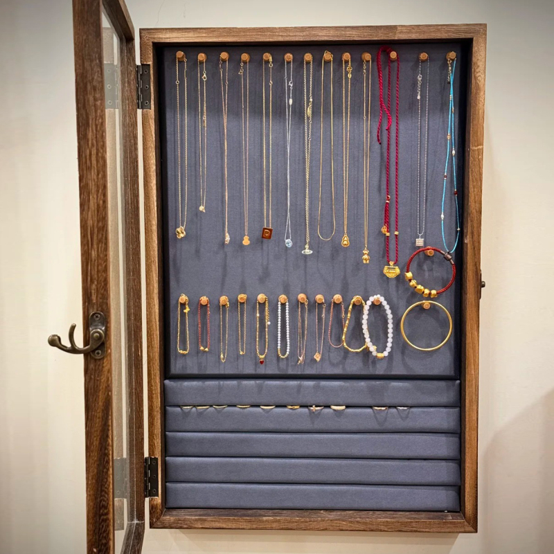 Solid Wood Wall-Mounted Jewelry Display Rack with Glass Door, Anti-Oxidation Silver Jewelry Rack, Earring Rack, Lockable Tray for Jewelry Store