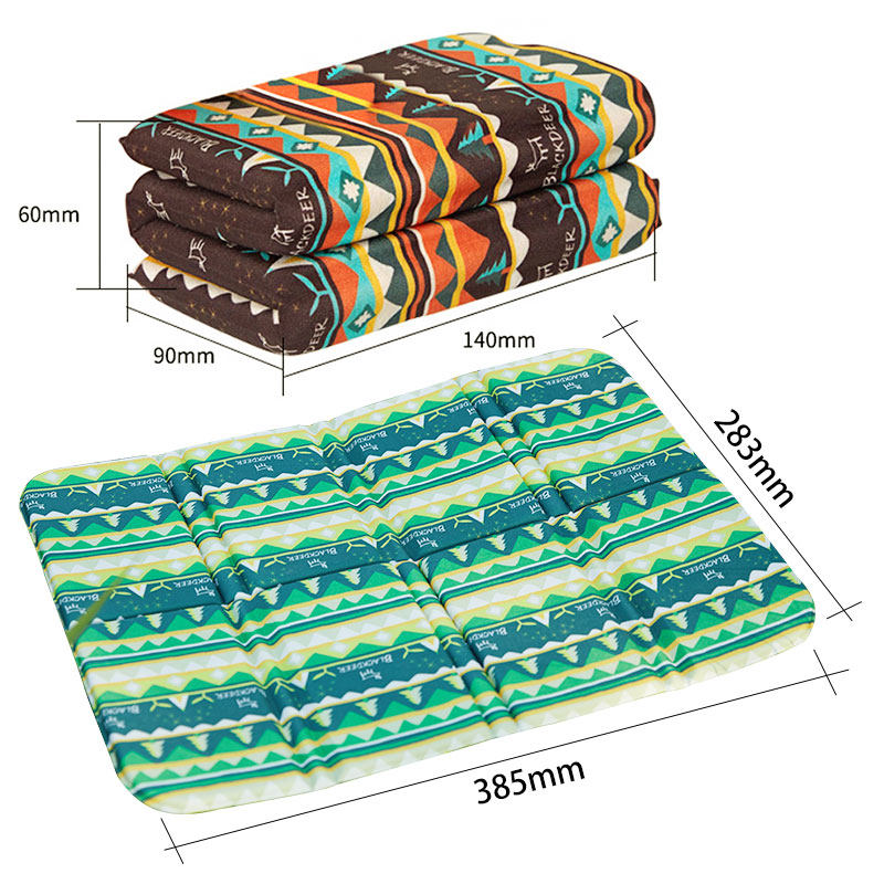 Black deer outdoor folding cushion with small single anti-damp cushion waterproof hiking climbing fishing seat cushion portable cushion