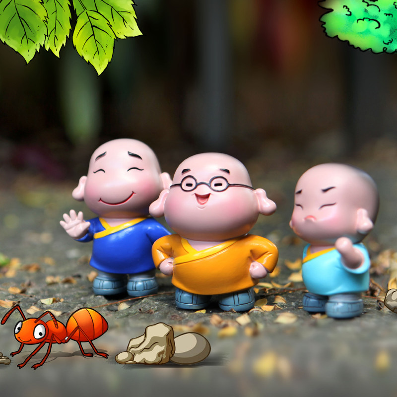 Canucci cute shake head car ornaments interior products creative swing little monk doll car front load decoration