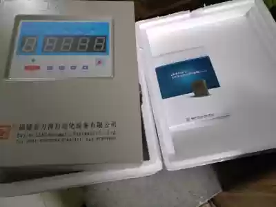 Fujian Led LD-B10-220D E F dry wipe transformer temperature controller original can be opened to increase the ticket