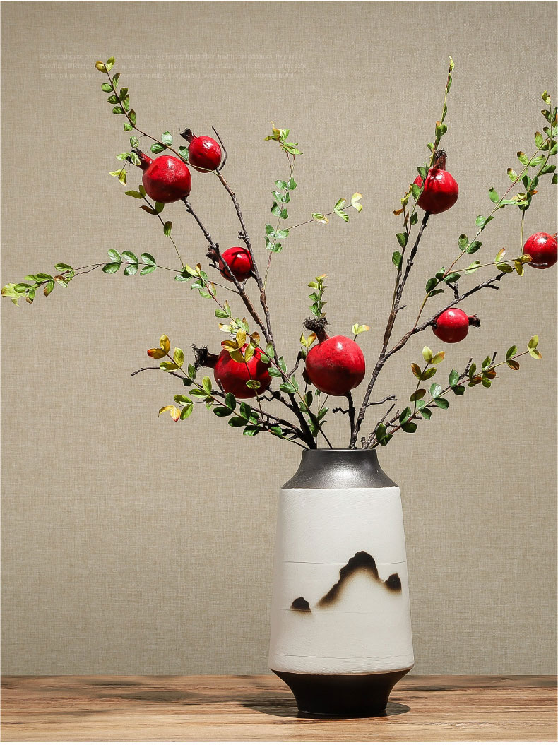 The New Chinese jingdezhen ceramic vase museum interior furnishing articles ornaments in the sitting room porch decoration flower arranging dried flowers