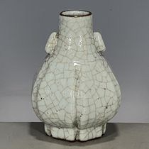 Antique porcelain Song Dynasty Ge kiln appreciation bottle full piece full product old goods collection old porcelain folk old collection antiques and miscellaneous items