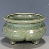 Antique porcelain antiques miscellaneous old goods old kiln porcelain Ru porcelain three-legged incense burner ornamental package old fidelity