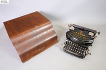 1911 German-made Adler Eagle brand antique old-fashioned typewriter pure mechanical genuine collection normal use