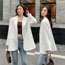 White blazer women 2021 New Spring Korean loose BF frying Street niche temperament casual design sense