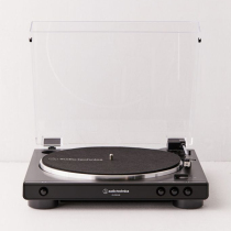 Spot Audio Technica AT LP60X Vinyl Record Player Bluetooth Gramophone LP Record Player