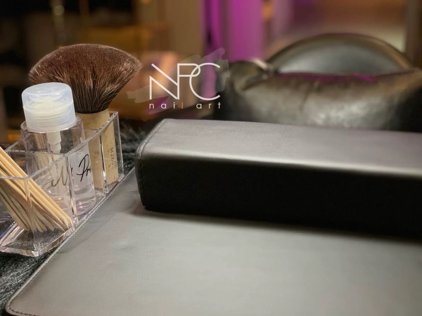 NPC du Home Design Multi-functional Affordable Transparent Handstool Mealshop Special Advanced Leather Hand Pillow Backing Plate Tool