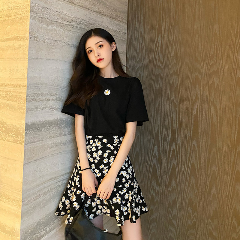 Sandro Vicari Chick Chamomile Women's Summer 2021 New Fashion Suit Slim Two-piece Dress