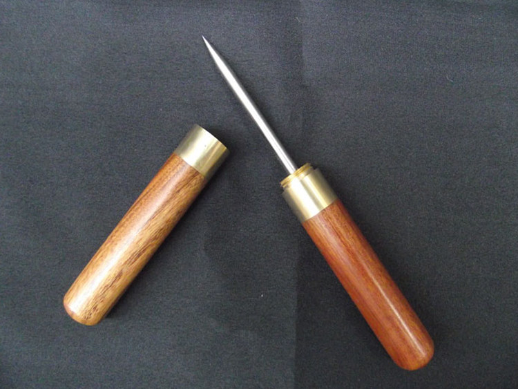 Trailblazers make mark belt with zcone flower pear wood solid wood needle cone portable transmission small tool