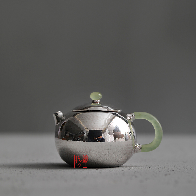 Fine workshop silver pot small teapot sterling silver 999 teapot Japanese pure hand-made tea ceremony small silver pot 160ml