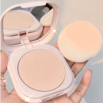 NOVO Pink Cake Sizing Powder Bulk Powder Dry Powder Controlled Oil Persistent flawless waterproof dry and wet Dual-use Cosmetic Honey Pink