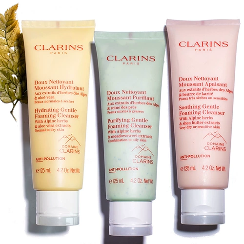 Clarins, мягкое увлажняющее матовое отшелушивающее очищающее молочко, 125 мл