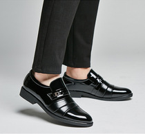 Mens leather shoes flat business dress without shoes anti-slip brightness working mens suit leisure large-scale shoes flat heel