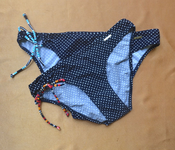 Áo bikini cộc tay châu Âu và ngực nhỏ tập hợp mẫu lady tie gợi cảm áo ba lỗ cúp áo tắm bộ bơi dài tay nữ
