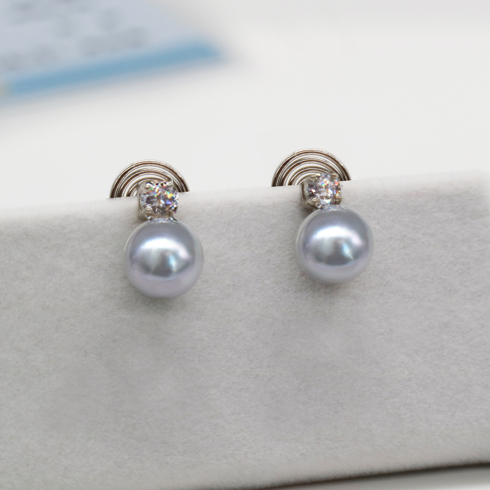 925 silver Wang Princess Classic Invisible Ear Clip Seawater Real Multi-Twist Pearl Mosquito Coil Pan No Pain Temperament High-end Ear Pin
