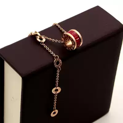 Nana Korean version of four rings Red Red cryolite Roman numerals choker office workers necklace rose gold