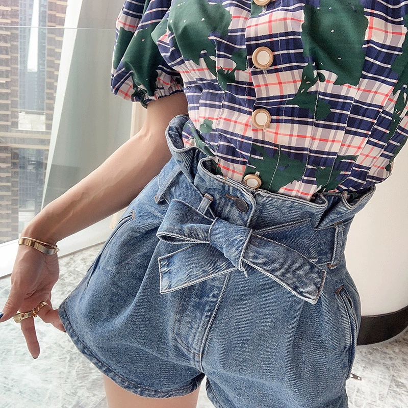 SUNA QUEEN dây thắt lưng cao khí chất nữ thời trang hoa nụ không co giãn Hawaii quần short denim - Quần short