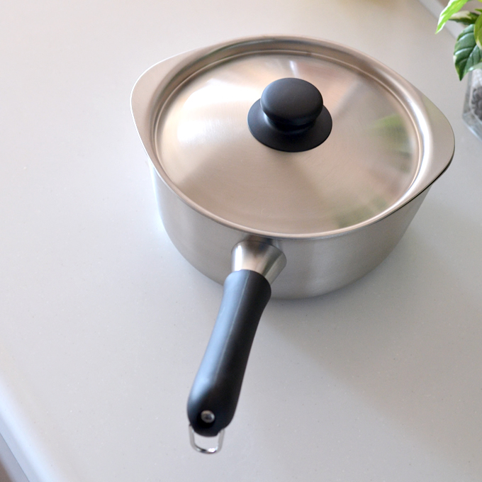 Japan Yanagi Zongli soup pot Cooking pot Stainless steel milk pot Snow flat pot Single handle with lid 16 18cm matte