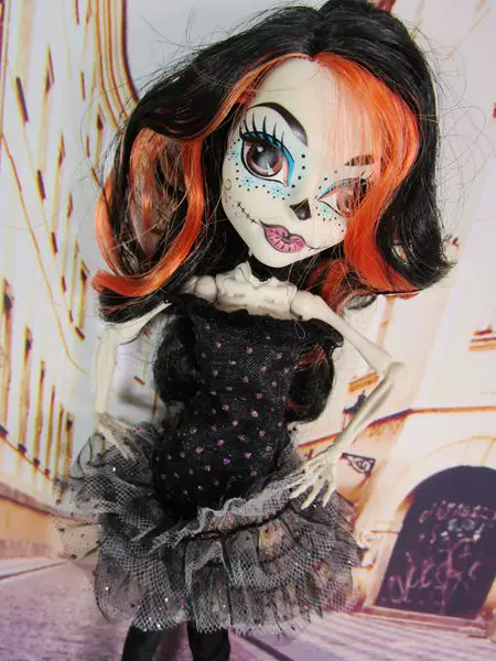 Monster High Одежда Monster HIGH Monster High Zombie Penal Doll Маленькое платье