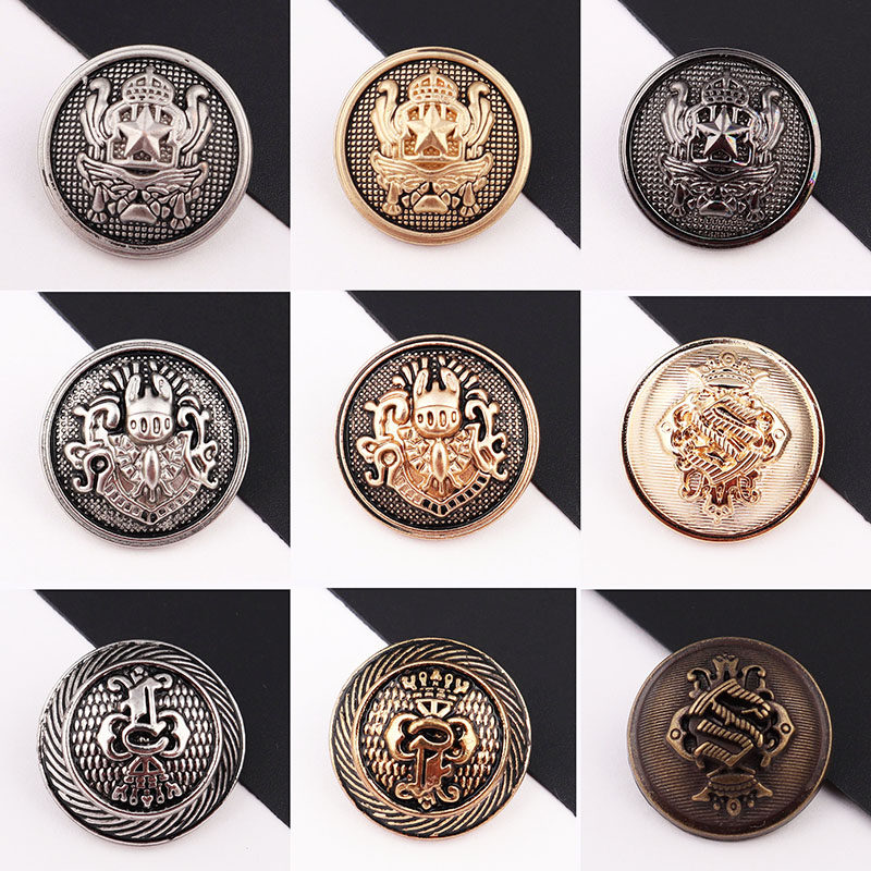 Upscale metal high-foot great coat with cashmere coat round retro style gold silver Gun Color Button