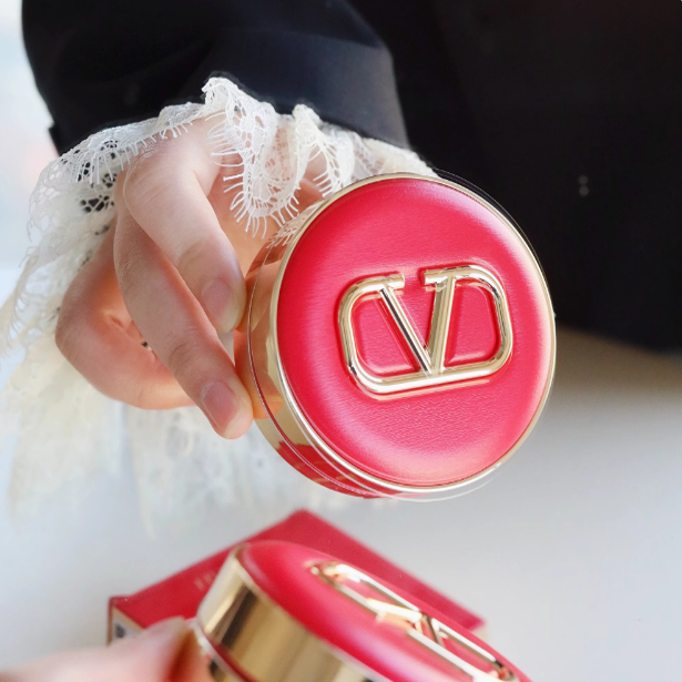 Valentino Light and Shadow Long-Lasting Cushion Foundation Ln2 Sample Mini Version 5g Light Moisturizing Brightening Cream 5ml