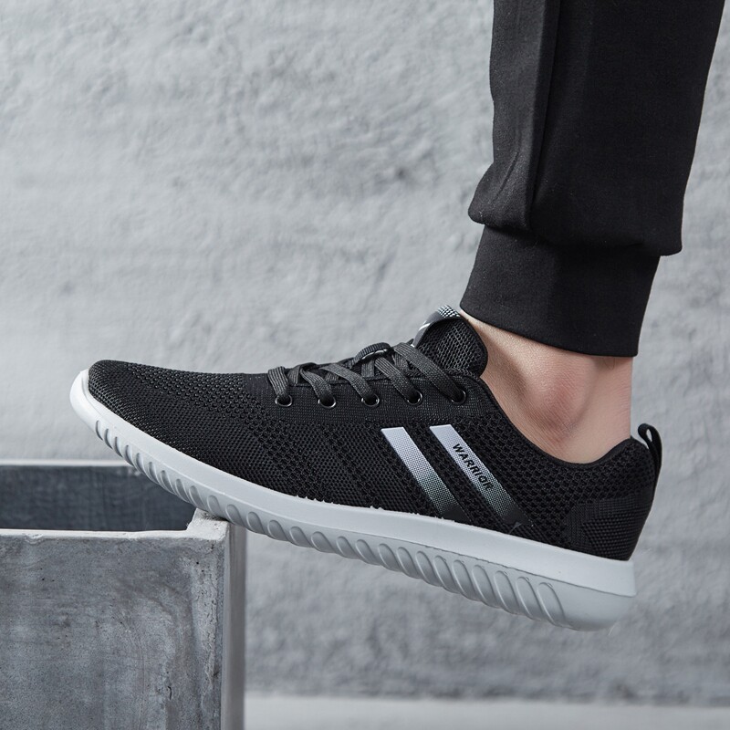 Pull back sports shoes light men's shoes breathable flying woven mesh shoes morning exercise jogging shoes casual shoes soft bottom cushioning running shoes