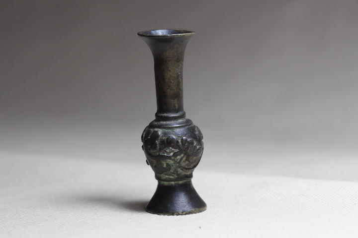 The Ming Dynasty Branches Lotus Flower Fragrance Spicer Spicer Bottle Clear For The Flower Of The Day.