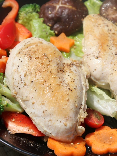Требовая куриная грудь, курица, большая грудь, свежая и нежная свежая замороженная куриная фитнесная еда, есть свет 1 кг