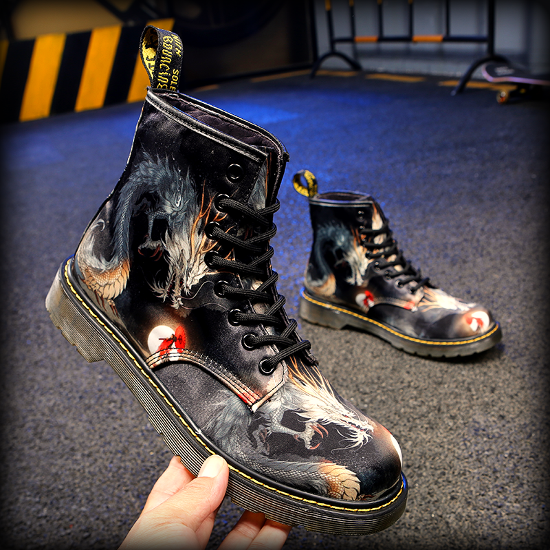 Guochao Martin Boots Spring Autumn New Men's Shoes High Cylinder Tooling Boots Korean Version Locomotive Graffiti Nets Red Street Tide Man Short Boots