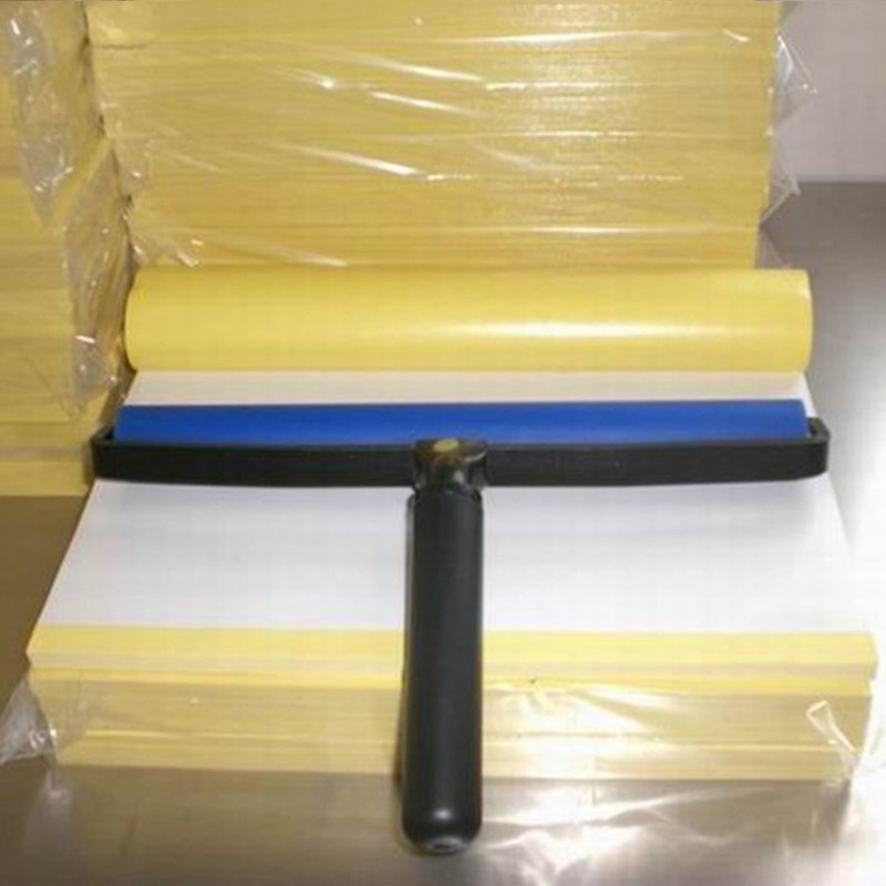 High viscosity A4 sticky dust paper can be torn yellow and white PVC electrostatic dust paper with silicone roller paper