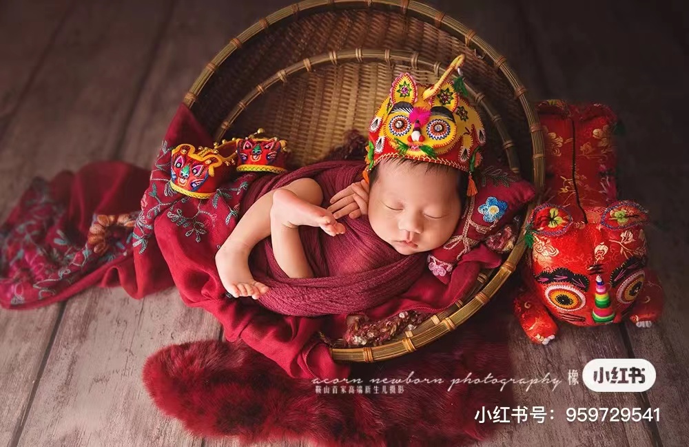 Newborn full moon baby photography props complete set of Chinese red theme complete set of photo shoots including all products