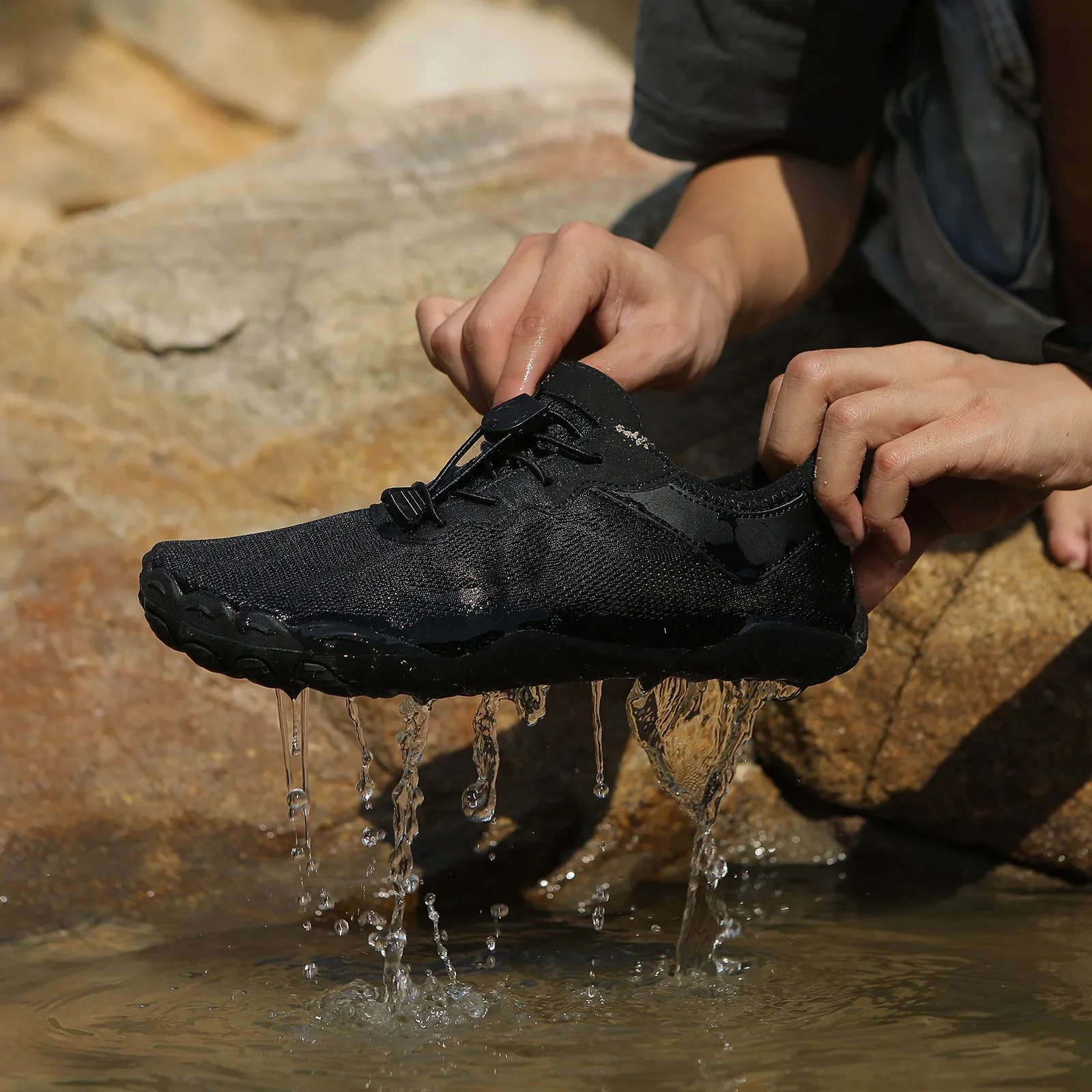 Cross-border New Outdoor Men's and Women's Non-slip Quick-drying Tracing Shoes Mountaineering and Rock-climbing Cycling Shoes Men's Indoor Sports Fitness Shoes