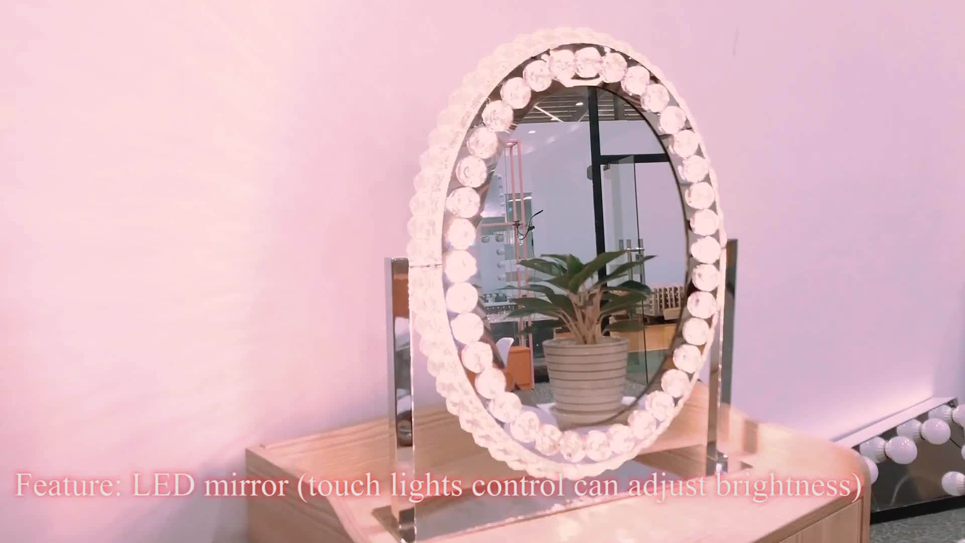 Wholesale Diamond Luxury Hollywood Style Crystal Crushed Led Light