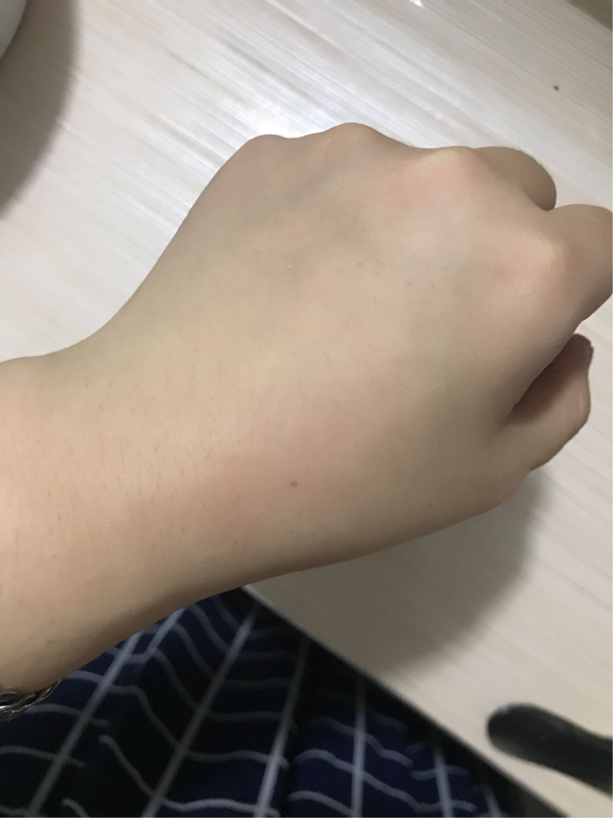 佰草集水凝悦泽精华液