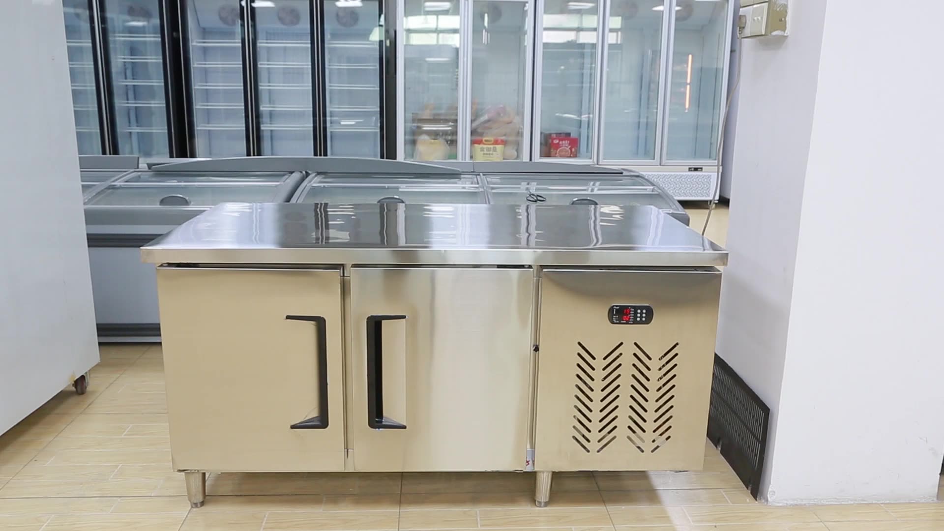 стол холодильник на кухню. отдельностоящий холодильник в интерьере. стол холодильник на кухню. стол холодильный сшс-2,1. стол холодильник на кухню.