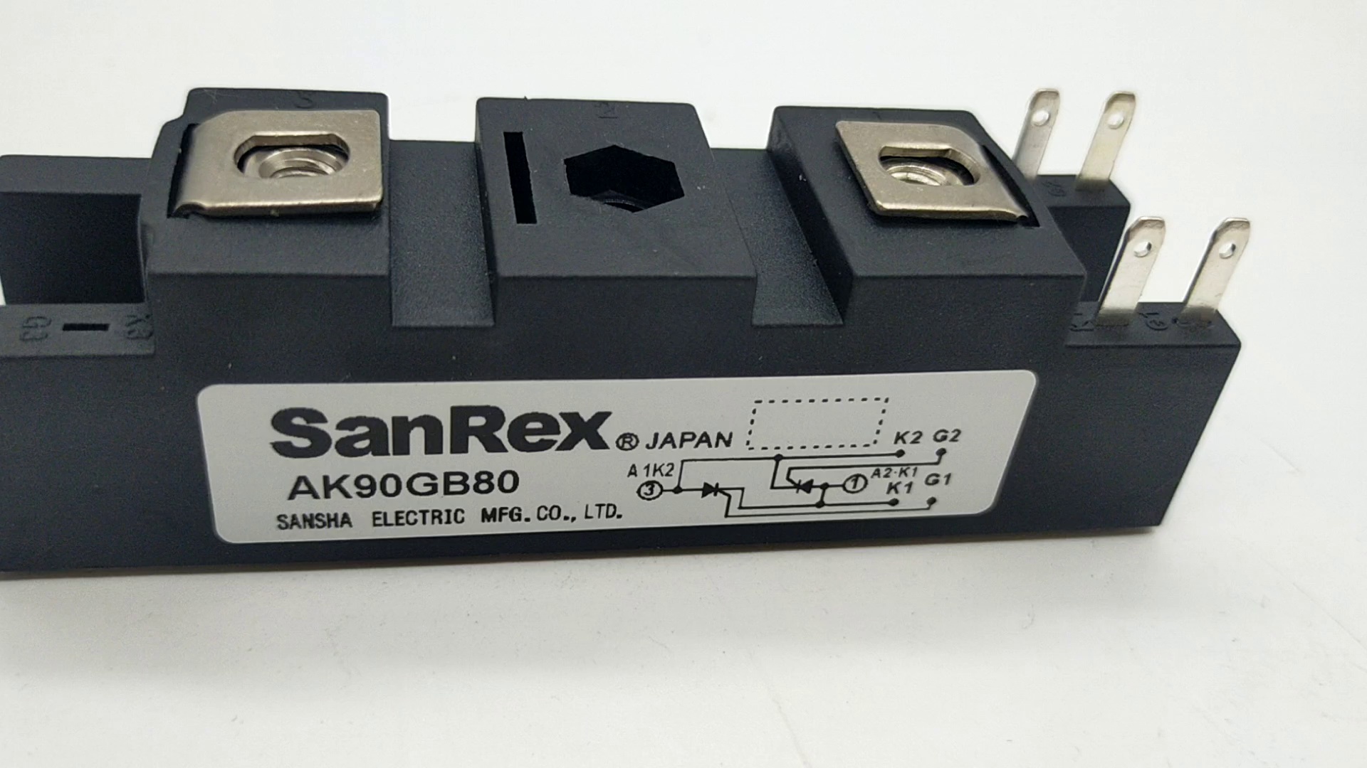 80块买D家“AK90GB80”。这个波是智商税还是隐藏王者。