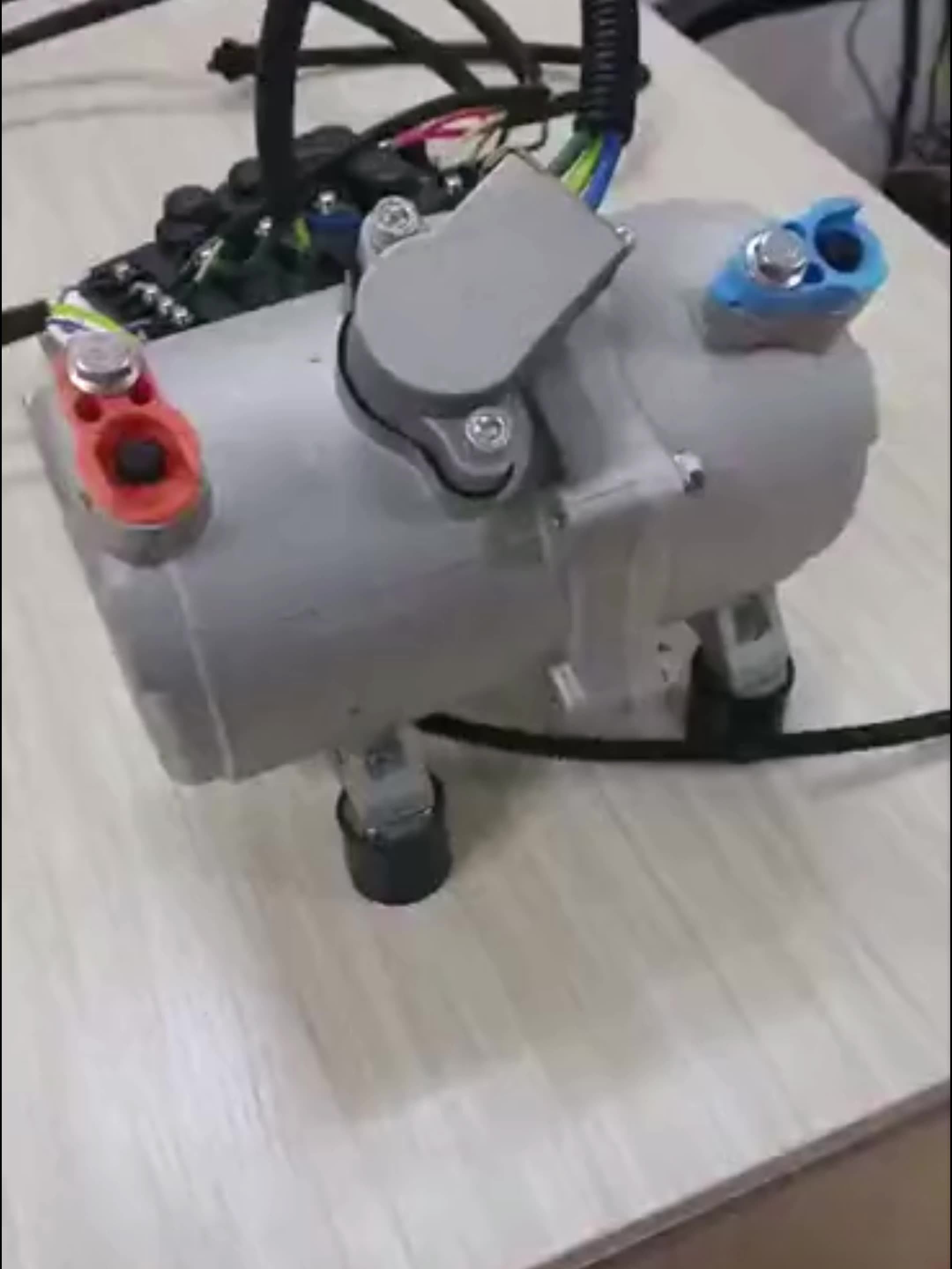 Hot Selling 12v Dc Air Conditioner Compressor For Cars Universal Type