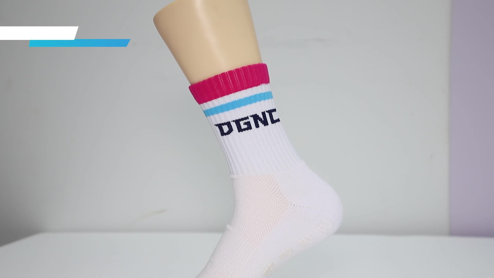 Leading Summer Men's Mid-Tube Towel Bottom Basketball Socks Ladies Sports Socks Elite Football Socks Terry Socks Children's Socks
