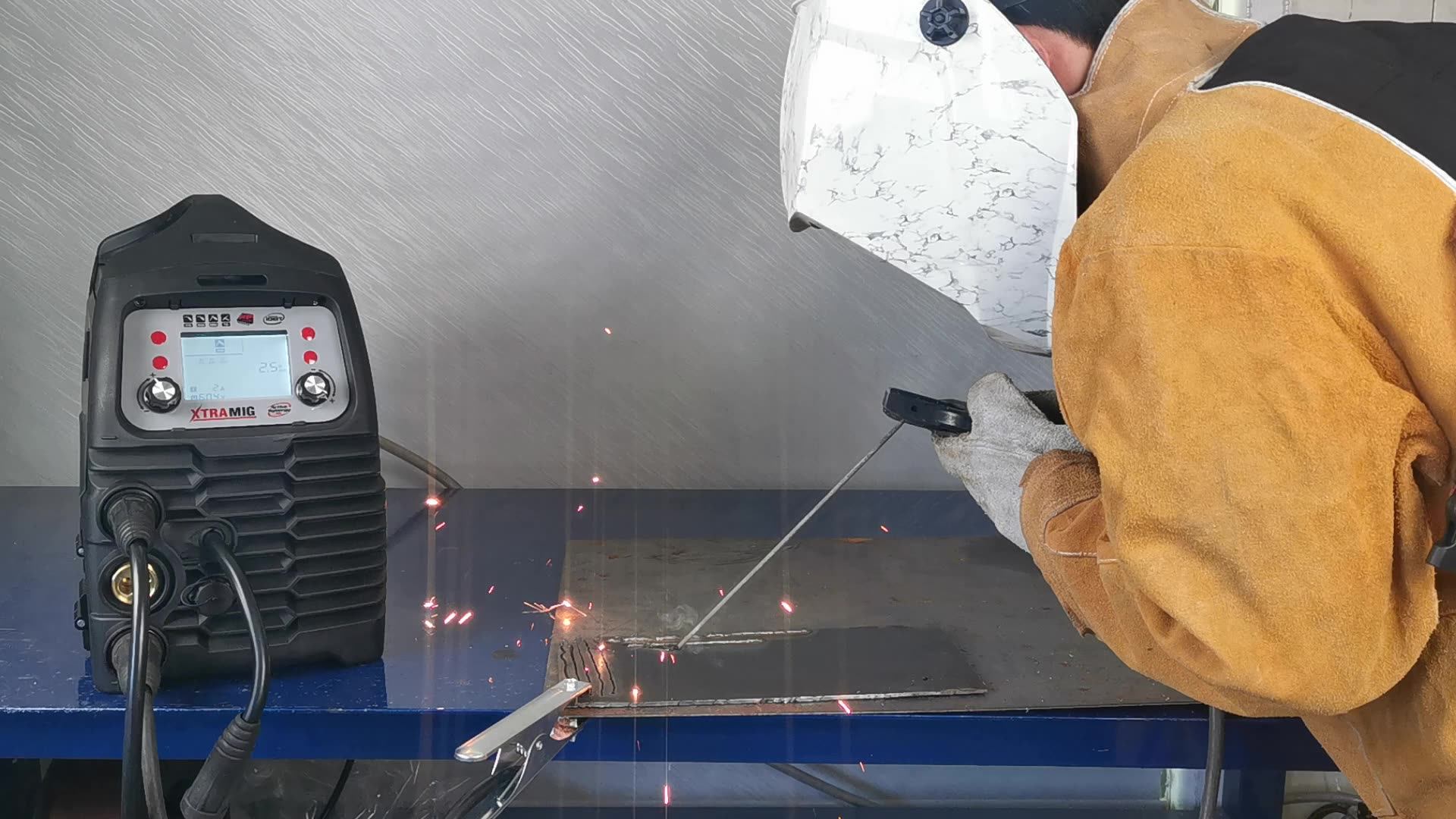 New Allinone 200a Digital Inverter Welding Machine Multiprocess Arc