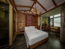 Nisu Art Hotel (Sanya Bay Jixiang Street Tram Station Pearl Plaza Branch) Irish Forest Room