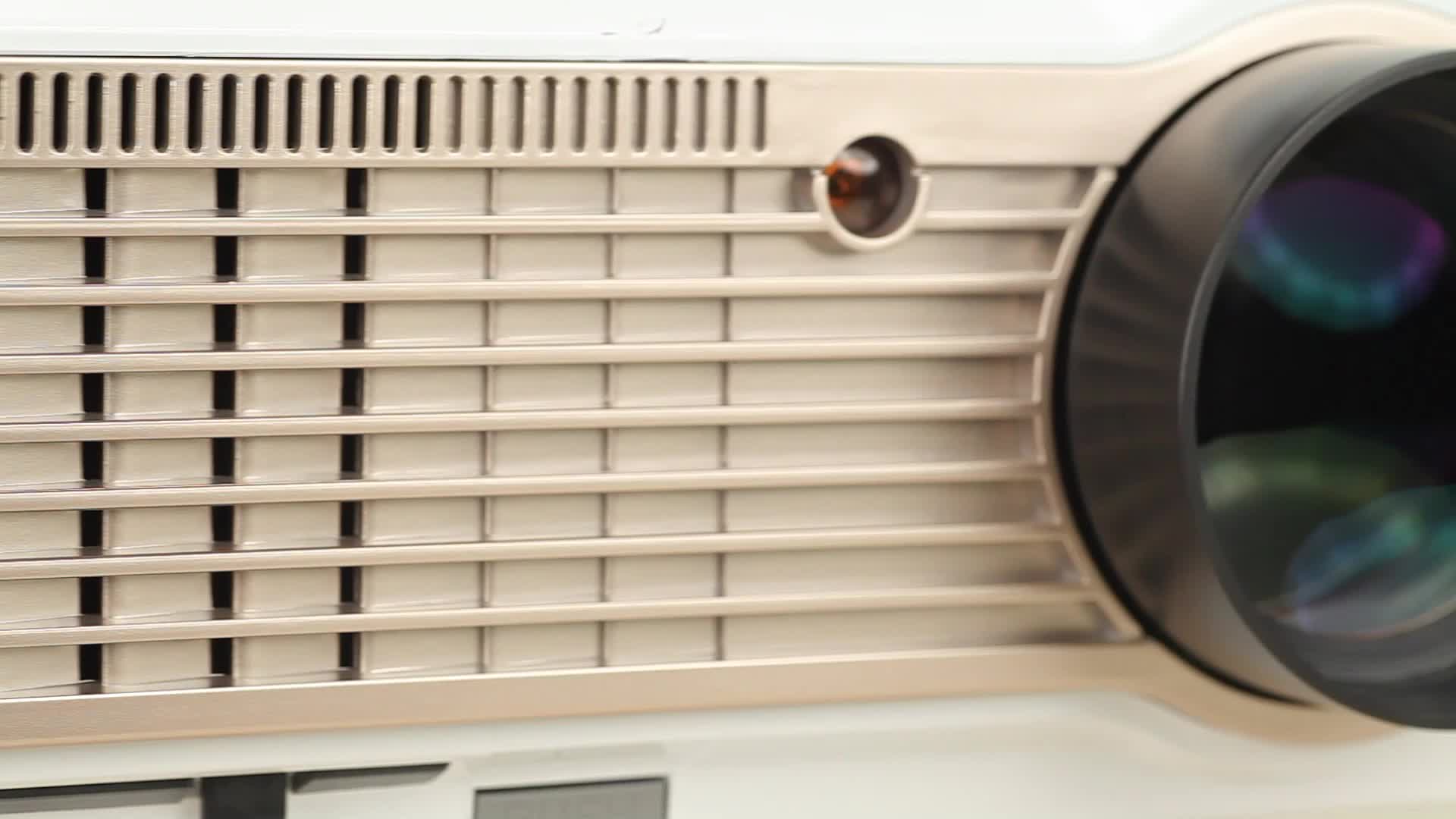 Led Projector 4500lumens Wireless Portable Beam Projector For Classroom