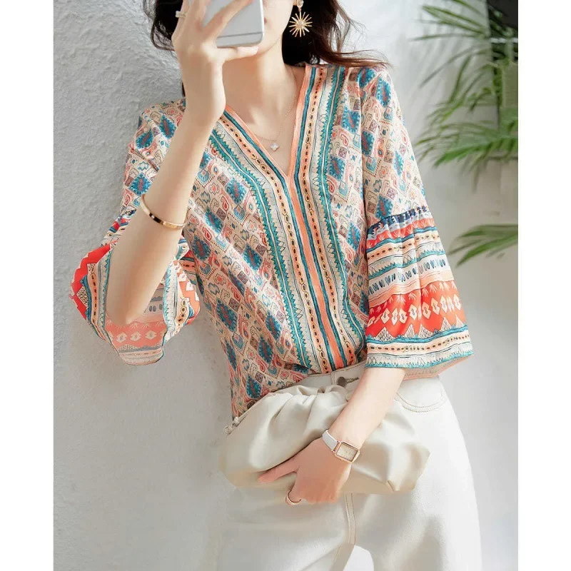 Ethnic style printed chiffon shirt 2021 summer new V-neck loose flared 3/4 sleeve shirt women's top