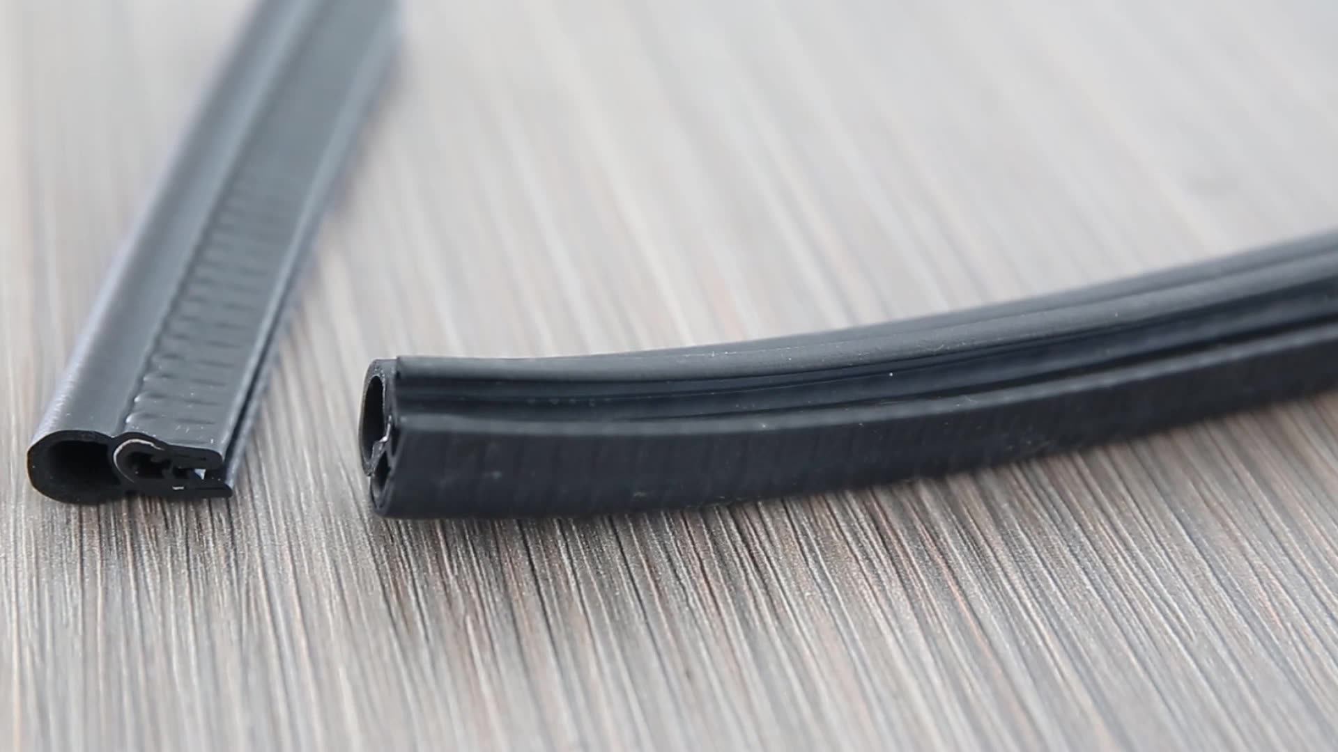 Водоотталкивающий уплотнитель l 3050 мм для цоколя из 16 мм дсп