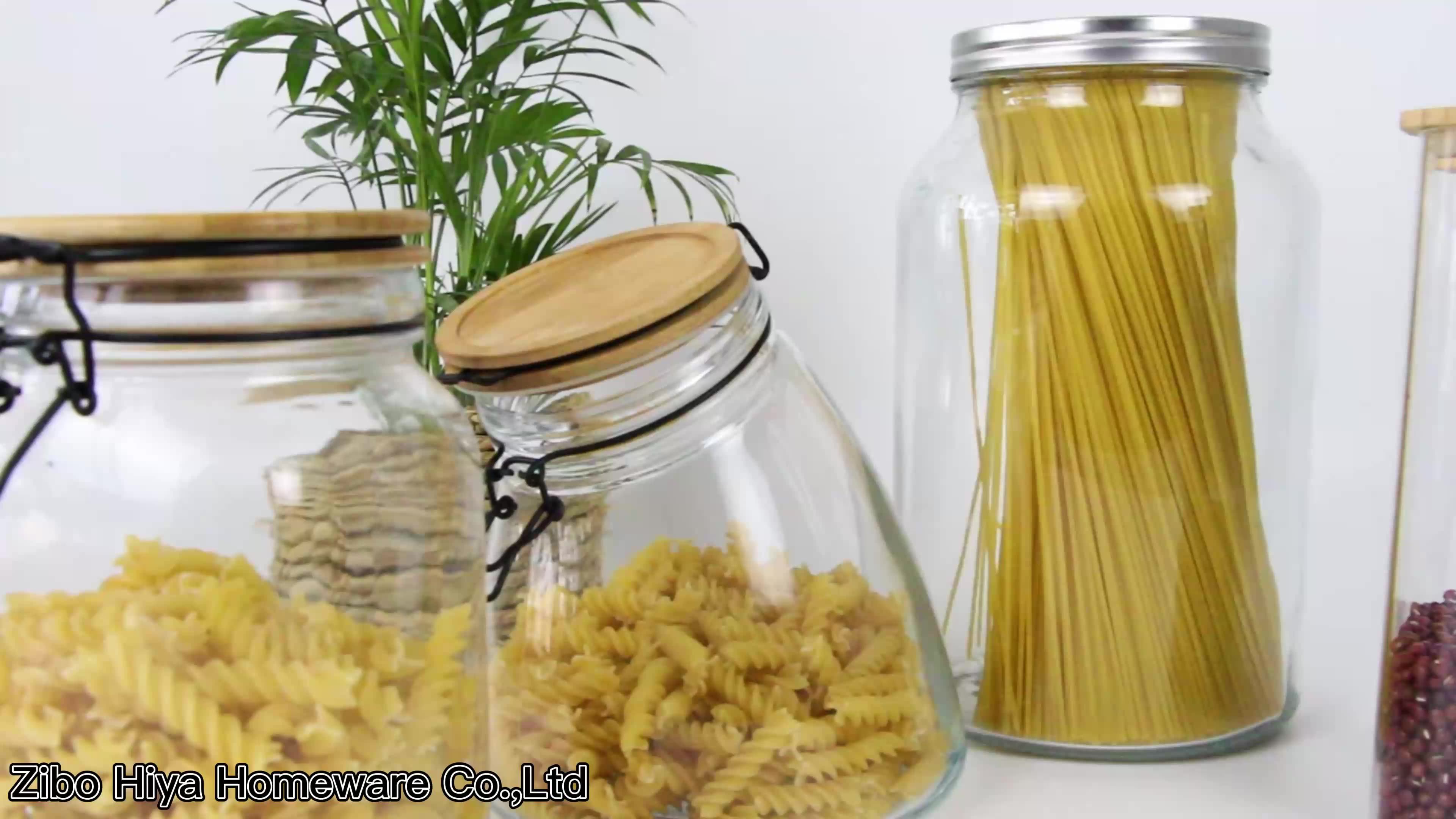 Hot Sale Borosilicate 200ml Glass Bath Salt Jar With Spoon Bamboo Lid